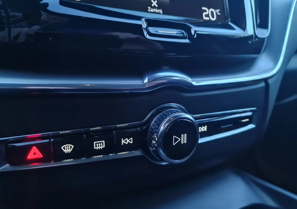 Volvo XC 60 cena 159000 przebieg: 80200, rok produkcji 2020 z Myszków małe 742